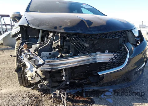 2021 Chrysler Pacifica Hybrid Limited z USA, uszkodzony, nr VIN 2C4RC1S75MR529308